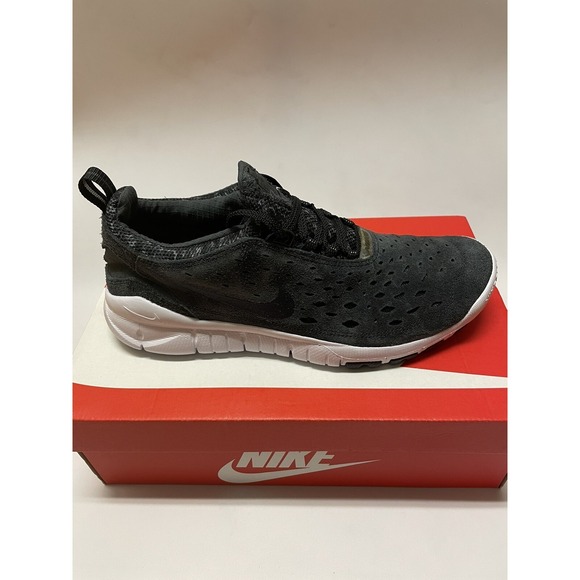 Nike Men's Free Run Trail 5.0 Shoes Black White CW5814-001 Size 9.5 US
